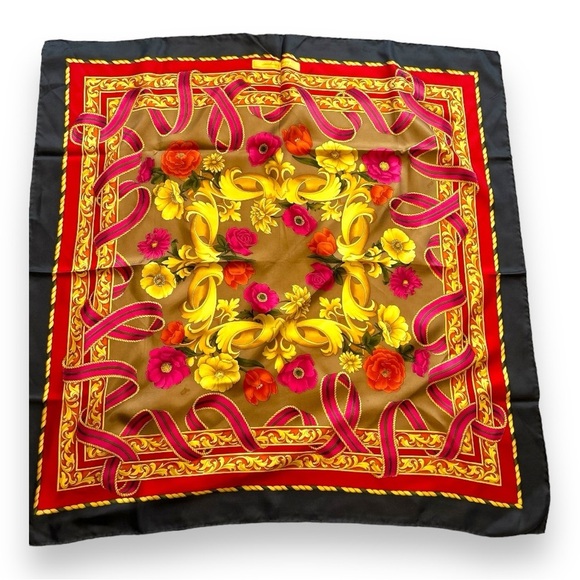 Accessories - Salvatore Ferragamo scarf